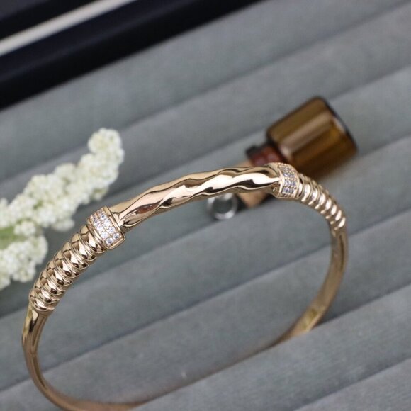 Elegant Rose Gold Bangle with Ribbed & Wave Design, XPBL0440 - Picture 12 of 12